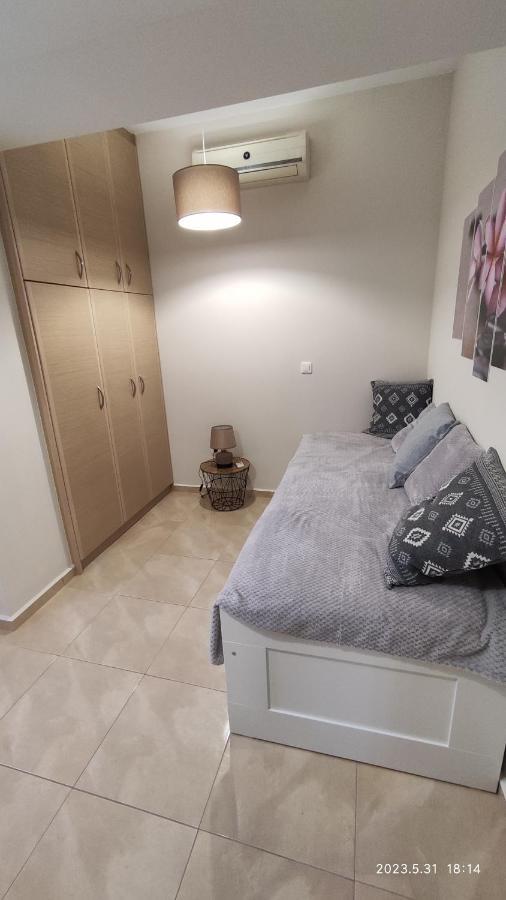 Urbi Garden Apartment Artemida  Exterior photo