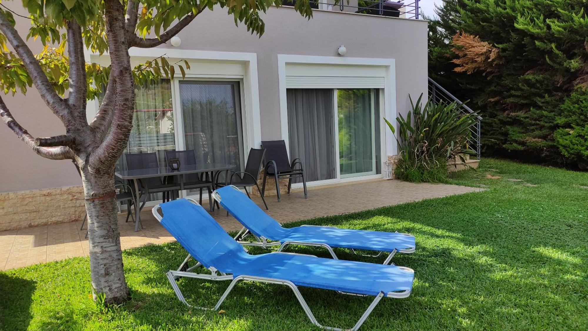 Urbi Garden Apartment Artemida  Exterior photo